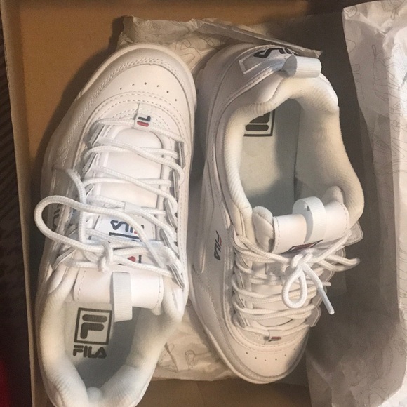 Fila Shoes - Fila white sneakers